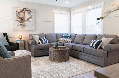 Westport House | 3BR at Virginia Street