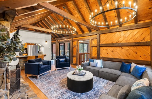 Skyland House | 3BR Home near Asheville. 15 min from Biltmore