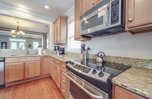 Wesley Heights House | 3BR MID TERM Gem—Walk to BofA Stadium & South End!