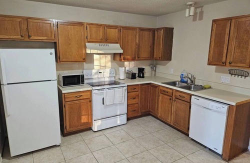 Southeast Raleigh House | 3BR Retreat Perfect for Groups Near Downtown