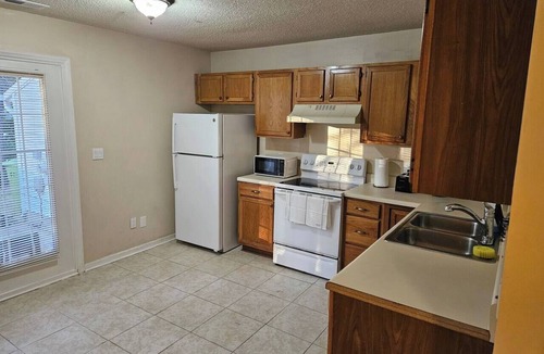 Southeast Raleigh House | 3BR Retreat Perfect for Groups Near Downtown