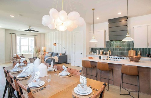Nashville House | 4 BDR Stay for 12 w/Rooftop Deck & Firepit!