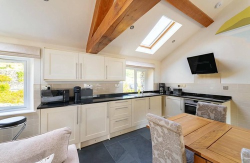Backbarrow Cottage | 4 Bed in Backbarrow (oc-lr094)