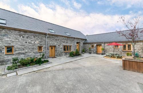 Llanycil House | 4 Bed in Bala oc-bow66