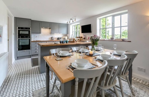 Helford Cottage | 4 Bed in Helford (oc-s34375)