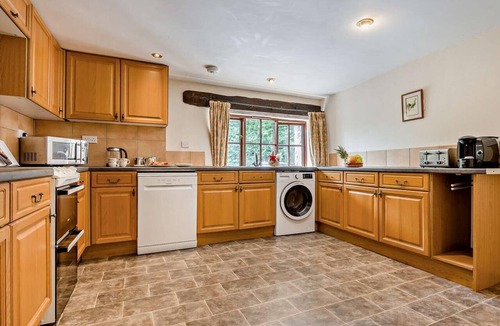 Coverack Cottage | 4 Bed in Helston (oc-trwap)