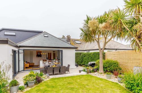 Lusty Glaze House | 4 Bed in Newquay oc-83117