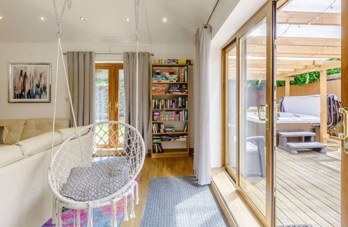 Okehampton Cottage | 4 Bed in Okehampton (oc-83785)