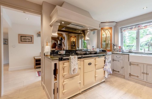 Wareham Cottage | 4 Bed in Wareham (oc-r30563)