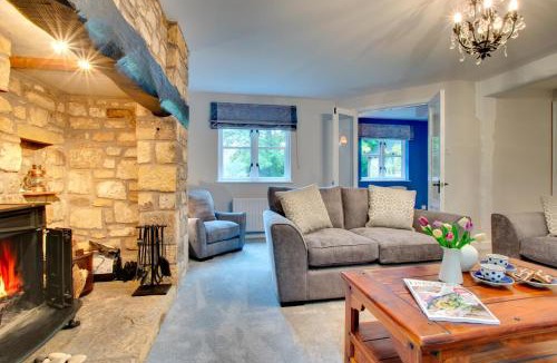Waren Mill House | 4 Bed in Waren Mill oc-24339