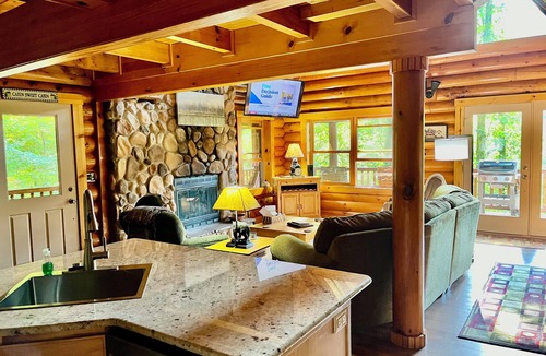 Waynesville Cabin | 4 Bedroom, 3 Bath in Gated Smoky Mtn. Retreat Community