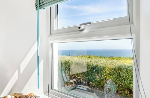 Coverack Cottage | 4 bedroom accommodation in Helston & The lizard