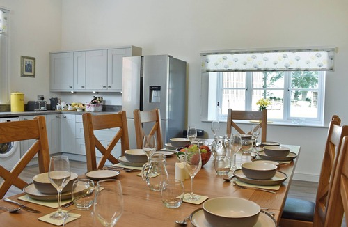 Helperthorpe Cottage | 4 bedroom accommodation in Langtoft, near Driffield
