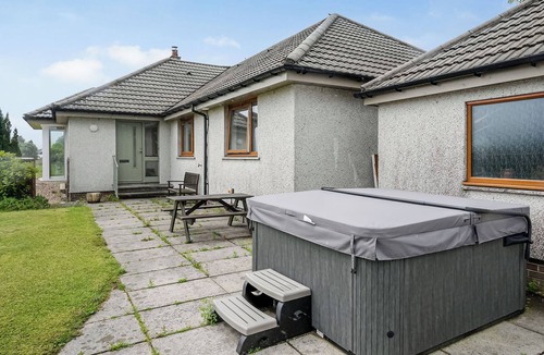 Fort William Cottage | 4 bedroom accommodation in Banavie, near Fort William