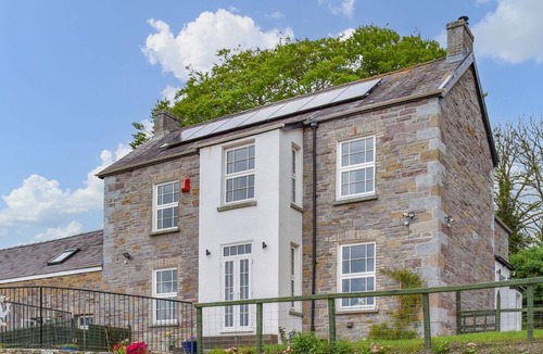 Llanddowror Cottage | 4 bedroom accommodation in Llanddowror