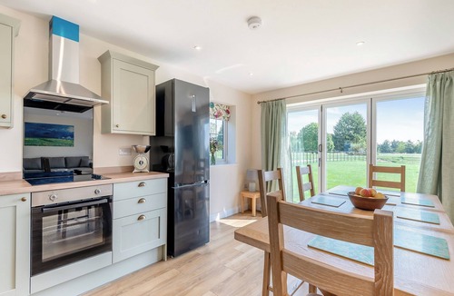 Frampton Cottage | 4 bedroom accommodation in South Kyme, near Boston