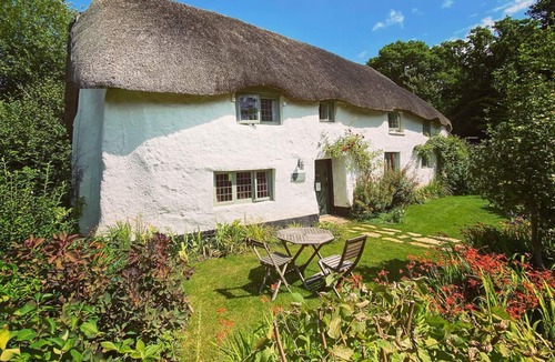 Trusham Cottage | 4 bedroom accommodation in Higher Ashton, near Exeter