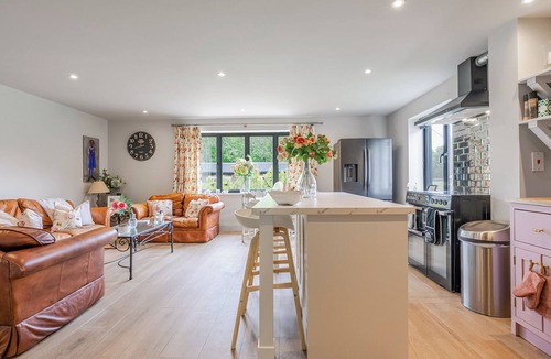 Tring Cottage | 4 bedroom accommodation in Tring