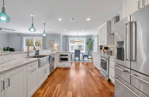 Wilmington House | 4-Bedroom Haven with Saltwater Pool - Your Ultimate Escape Awaits!