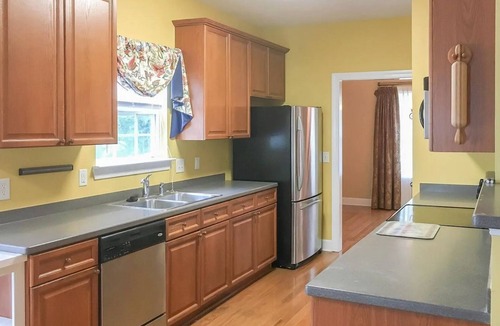 Nashville House | 4-bedroom house in Pleasant Nashville with AC, WiFi. Enjoy your stay
