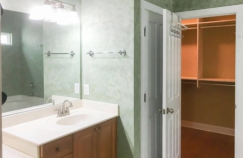Nashville House | 4-bedroom house in Pleasant Nashville with AC, WiFi. Enjoy your stay