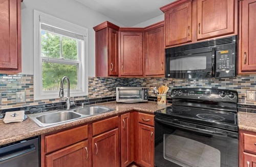 Myrtle Grove House | 4 Bedroom - Longer Term Rentals Year Round