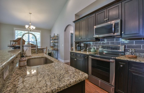 Terrell House | 4 BR, 3 BATH MCGEE POINT HOME on LKN! CLOSE TO EVERYTHING BUT AWAY FROM IT ALL!