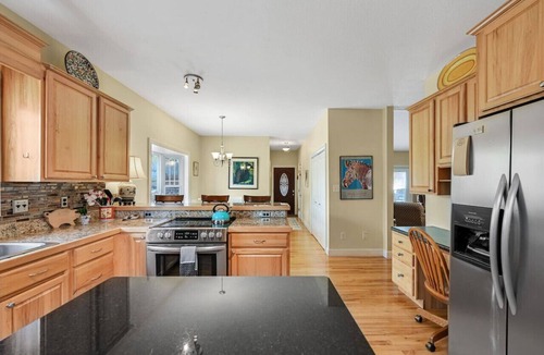 Weaverville Apartment | 4 King Bedroom Private Mountain Home Leaf Lookers