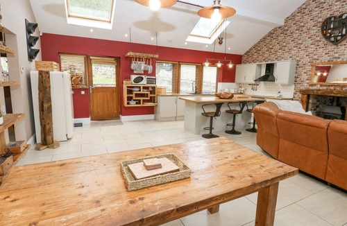 Hollow Meadows Cottage | 4 Pheasant Lane
