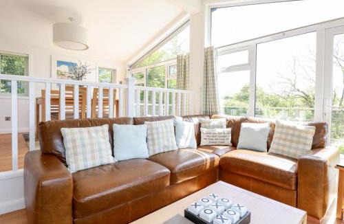 Looe House | 4 Tree Tops