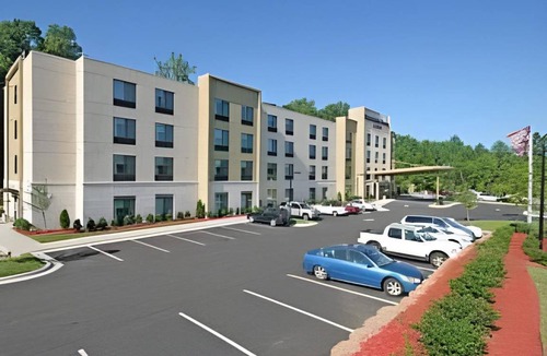 Winston - Salem Hotel | 40 m² Hotel ∙ 5 guests