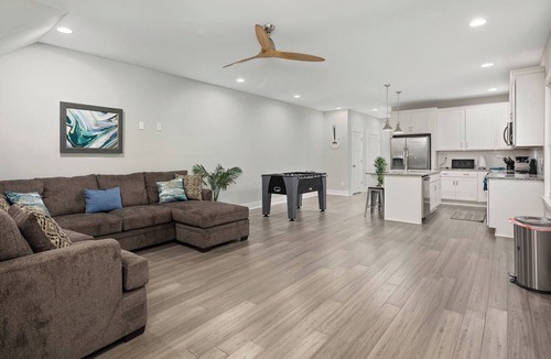 Talbot's Corner House | 40% OFF, 8 bd/6ba with ROOFTOP