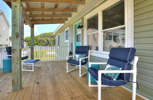 Yaupon Beach House | 402 Ocean Drive