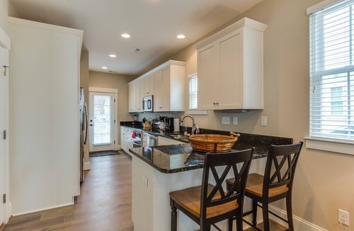 Northeast Virginia Beach Villa | 406a The Beach House