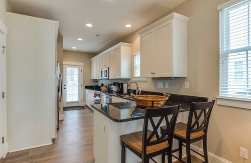 Northeast Virginia Beach Villa | 406a The Beach House
