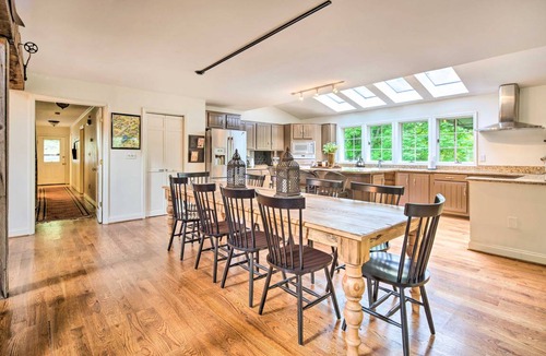 Chimney Rock House | 413 m² House ∙ 6 bedrooms ∙ 20 guests