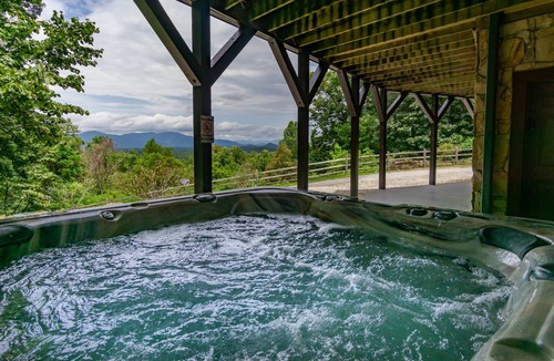 Old Fort Cabin | 418 m² Cabin ∙ 4 bedrooms ∙ 8 guests