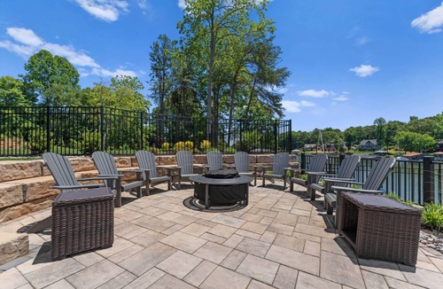 Lake Norman of Catawba House | 418 m² House ∙ 14 bedrooms ∙ 44 guests