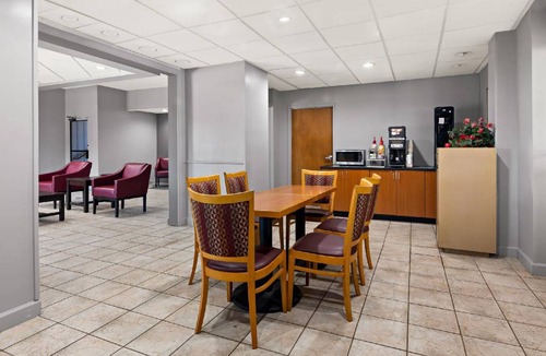 Monroe Hotel | 42 m² Motel ∙ 127 guests