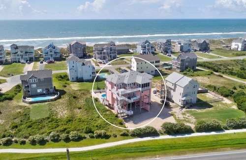 Hatteras House | 422 m² House ∙ 6 bedrooms ∙ 12 guests