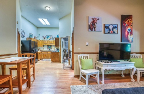 Maggie Valley Cabin | 44 Gathering Place (Hot Tub) 44 Golf View Rd: 6 BR, 4.5 BA Cabin/Bungalow in Maggie Valley, Sleeps 14