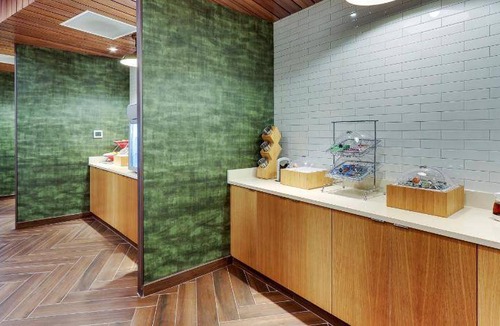 Weaverville Hotel | 44 m² Hotel ∙ 6 guests