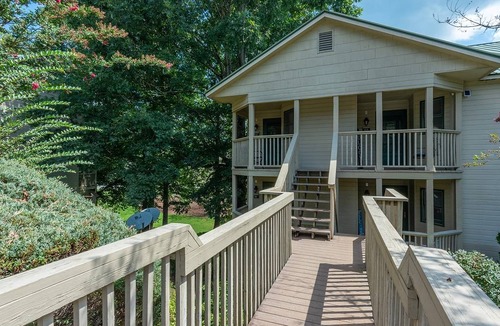 Lake Lure Apartment | 44 m² Studio flat ∙ 1 bedroom ∙ 2 guests