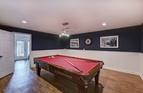 Mooresville House | 441 m² House ∙ 7 bedrooms ∙ 18 guests