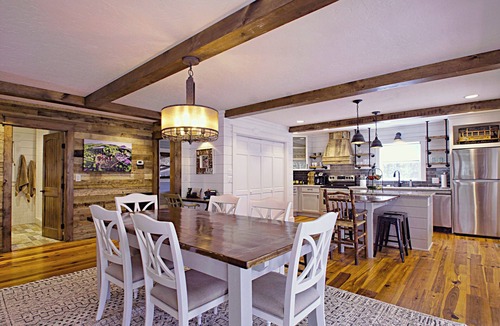Cullowhee Cottage | 450ft Creek Frontage,Creekside Firepit, Pets, Cashiers 10 min.