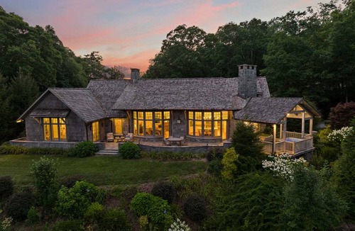 Banner Elk House | 463 m² House ∙ 7 bedrooms ∙ 16 guests