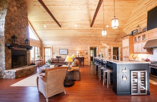 Black Mountain Cabin | 465 m² Cabin ∙ 3 bedrooms ∙ 8 guests