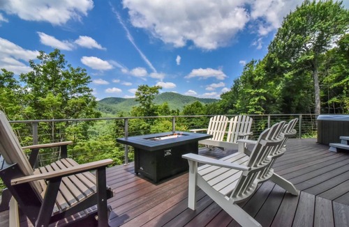 Black Mountain House | 465 m² House ∙ 5 bedrooms ∙ 10 guests