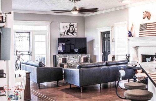 Parkton House | 465 m² House ∙ 6 bedrooms ∙ 12 guests