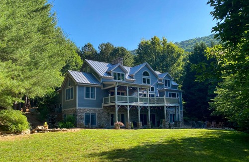 Fairview House | 483 m² House ∙ 7 bedrooms ∙ 20 guests
